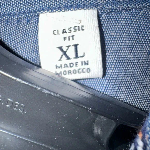 Robert Graham Thick Flannel Coat, NWOT - Picture 4 of 4